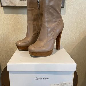 Womens Calvin Klein Brenna Calf boot. Lightly used